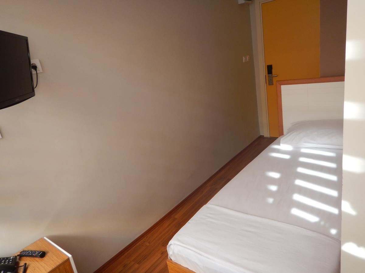 Ipek Hotel Balıkesir Exterior foto